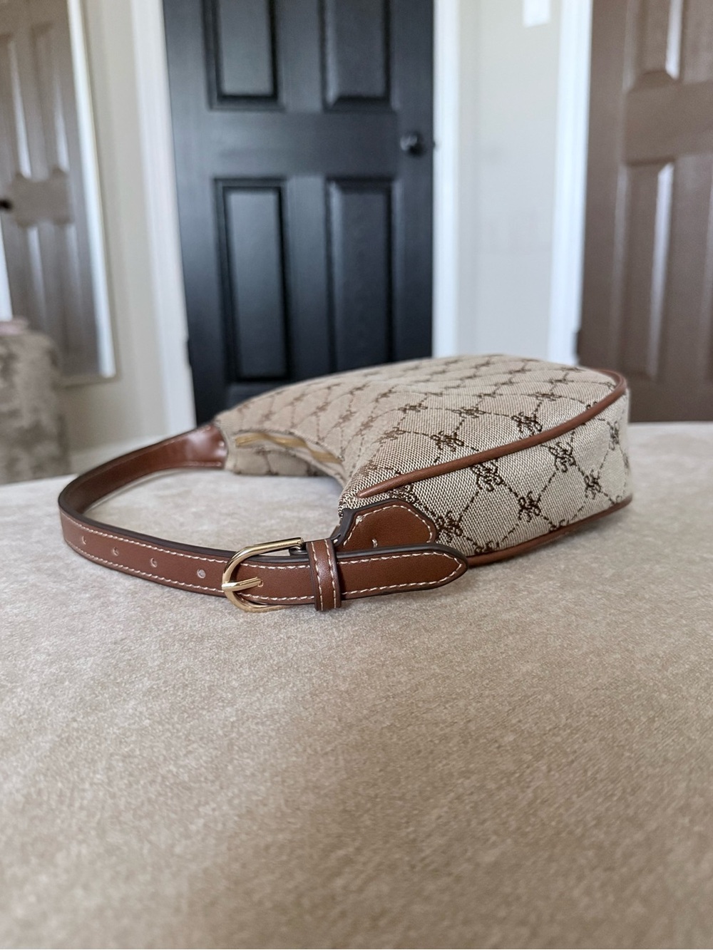 Mango Monogram Shoulder Bag - Picture 4 of 11